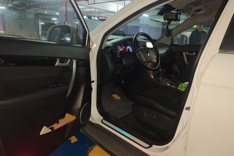 雪佛兰 科帕奇 2014款 2.4L 四驱旗舰版 7座中控内饰7003