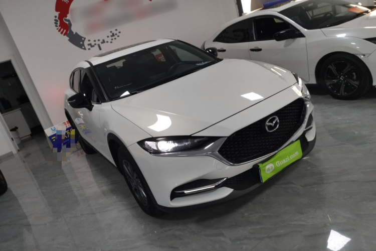 马自达CX-4 2020款 2.0L 自动两驱蓝天探索版车身外观3