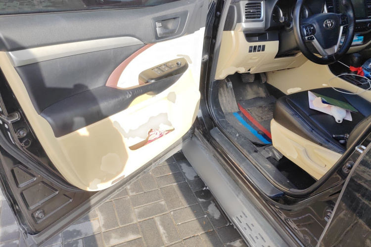 丰田 汉兰达 2017款 2.0T 两驱精英版 5座中控内饰20