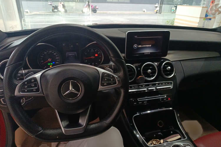奔驰C级 2015款 C 200 运动版中控内饰7002