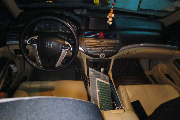 本田 歌诗图 2012款 2.4L 豪华版中控内饰7002