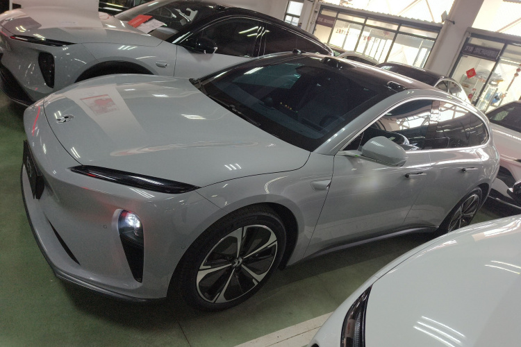 蔚来ET5T 2024款 75kWh Touring车身外观4