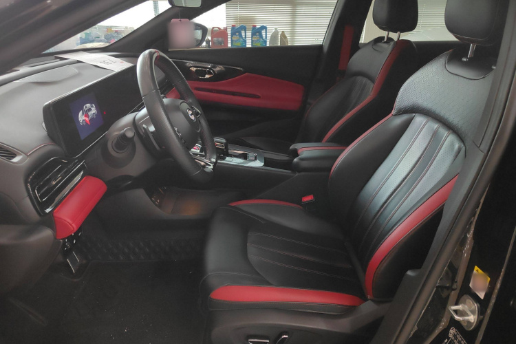 广汽传祺 影豹 2023款 270T DCT J15版中控内饰7001