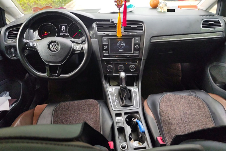 大众 高尔夫 2018款  230TSI 自动豪华型中控内饰7002
