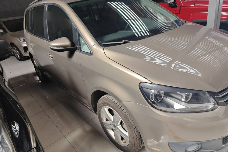 大众 途安 2015款 1.4T DSG舒适版5座车身外观6002