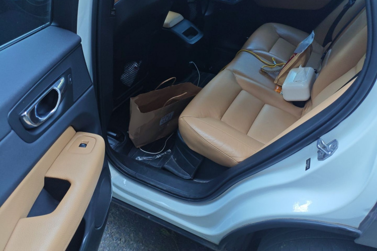 沃尔沃XC60 2018款 T5 四驱智逸版中控内饰21