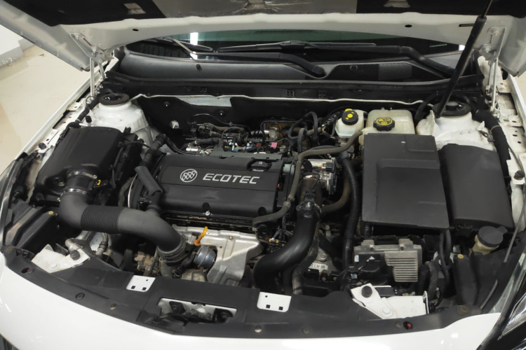 别克 君威 2015款 1.6T 领先技术型局部细节24