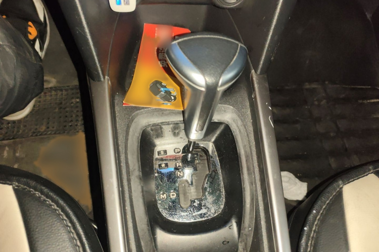 标致301 2017款 1.6L 自动舒适版局部细节18