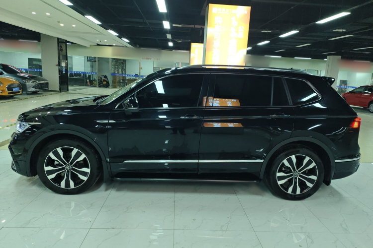 大众 途观L 2024款 330TSI 自动两驱R-Line越享版车身外观6003