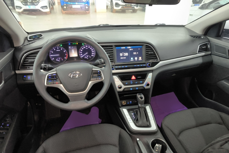 现代 领动 2016款 1.6L 自动智炫·精英型中控内饰12