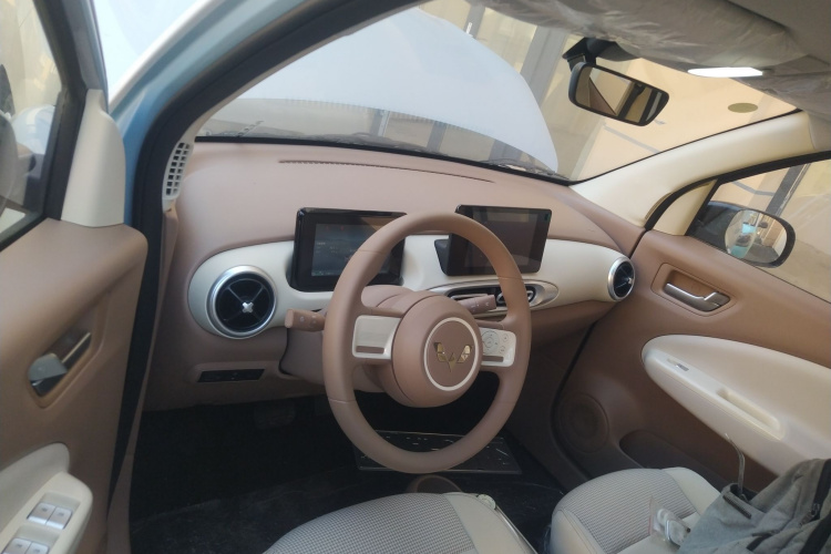 五菱汽车 宏光MINIEV 2025款 四门版 臻享+款中控内饰12