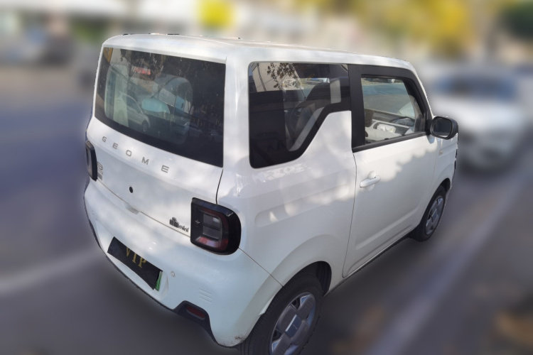 吉利银河 2023款 熊猫mini 120km 萌萌熊车身外观6005