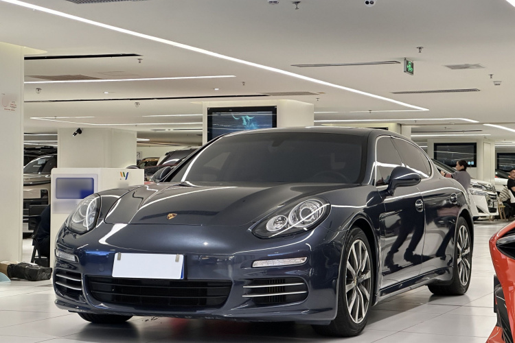 保时捷 2014款 Panamera S Executive 3.0T车身外观1