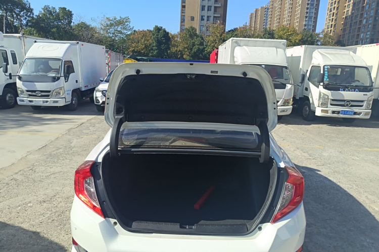 本田 思域 2016款 180TURBO CVT舒适版局部细节23