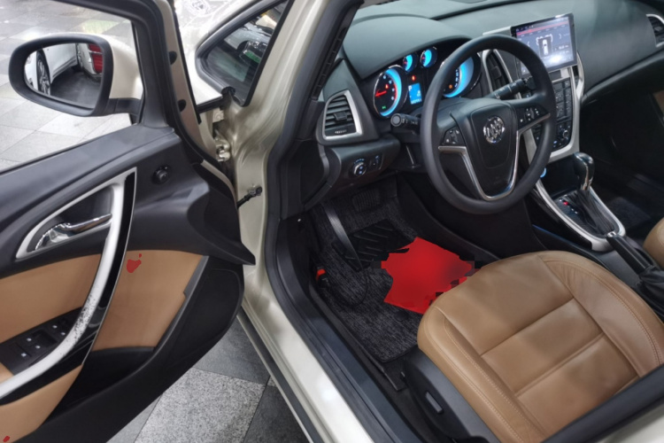 别克 英朗 2013款 GT 1.6T 自动时尚运动版中控内饰7003