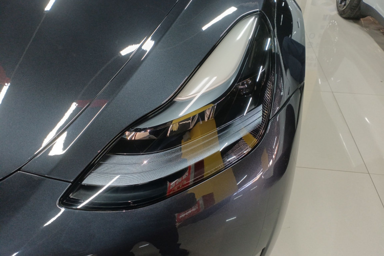 特斯拉 Model Y 2024款 长续航全轮驱动版局部细节36