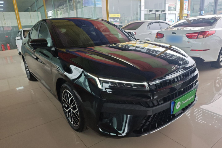 江淮汽车 江淮A5 PLUS 2023款 1.5T 自动尊贵型车身外观3