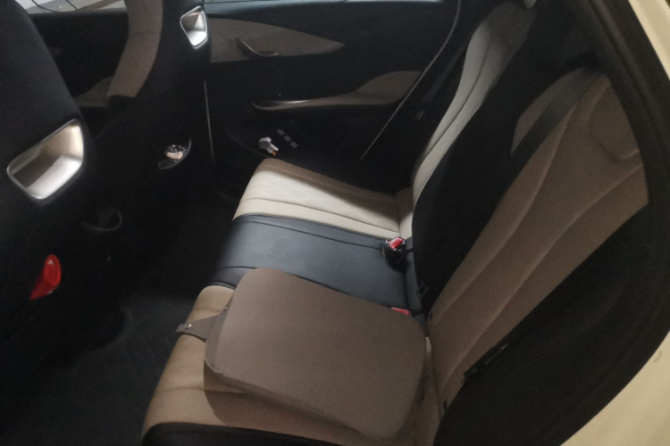 比亚迪 海豚 2025款 420km 自由版中控内饰21