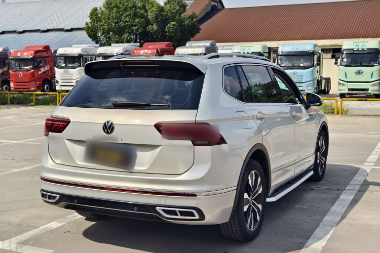 大众 途观L 2022款 330TSI 自动两驱R-Line越享版车身外观6008