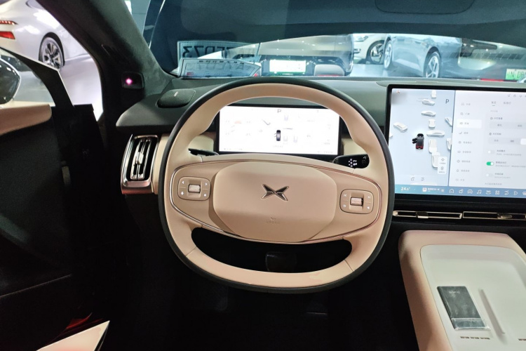 小鹏P7+ 2024款 超长续航 Max中控内饰13
