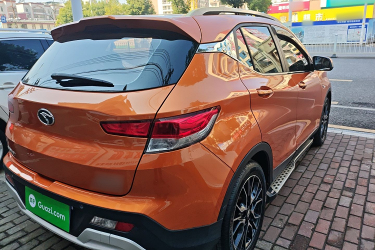 东南DX3 2016款 1.5T CVT旗舰型车身外观7