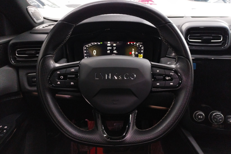 领克03 2022款 2.0TD DCT劲Pro中控内饰13