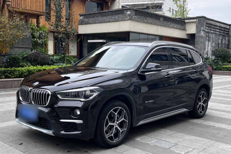 宝马X1 2016款 sDrive20Li 豪华型车身外观6001