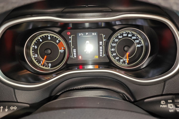 Jeep 自由光 2016款 2.4L 领先版局部细节14