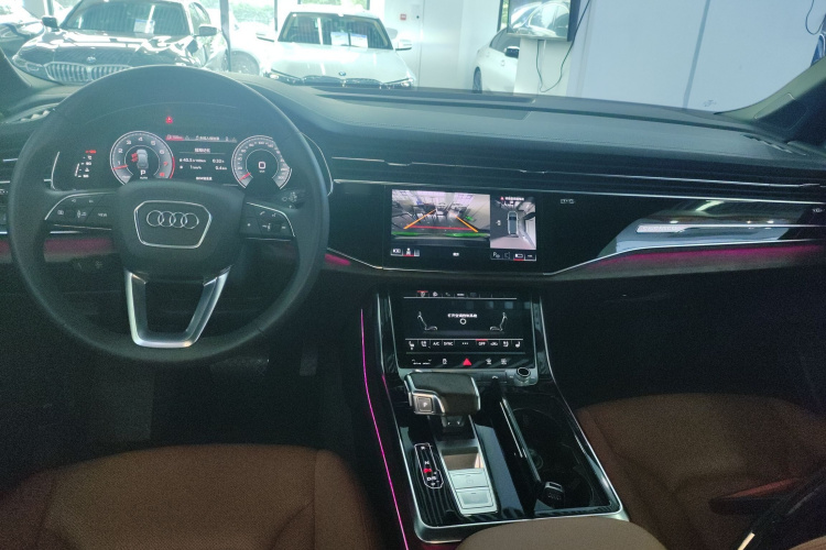奥迪Q7 2023款 55 TFSI quattro S line运动型中控内饰7002