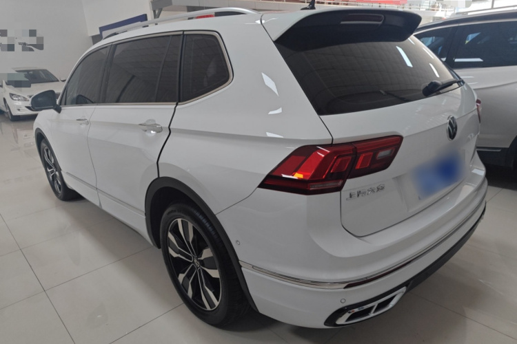 大众 途观L 2025款 出众款 330TSI 自动两驱R-Line龙耀版车身外观6003