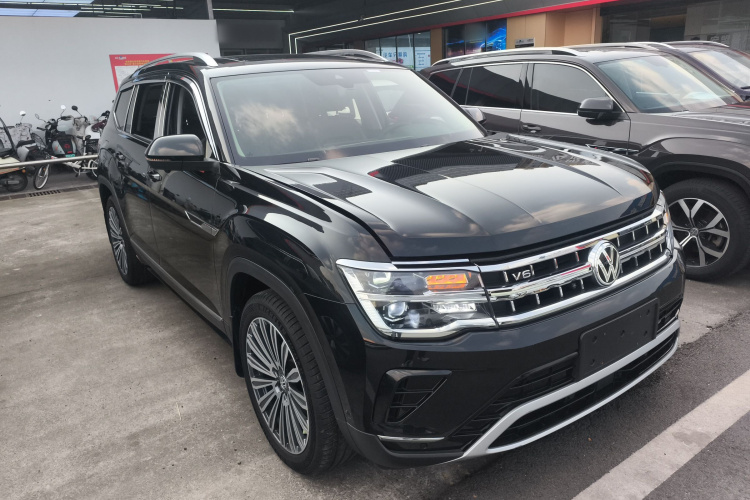 大众 途昂 2021款 530 V6 四驱尊崇豪华版车身外观3