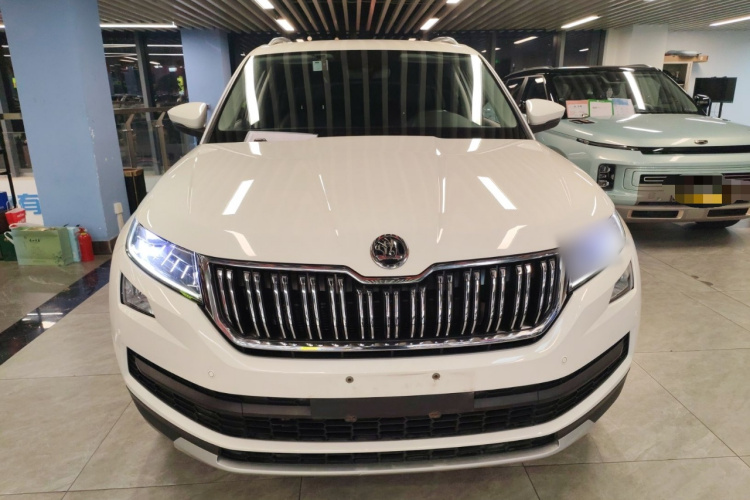 斯柯达 柯迪亚克 2018款 改款 TSI330 7座两驱豪华优享版车身外观2