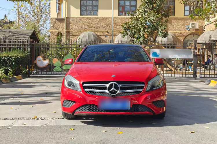 奔驰A级(进口) 2015款 A 200 时尚型车身外观6001