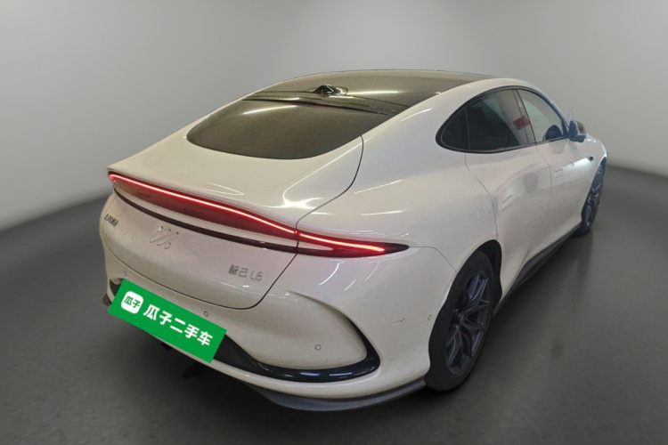 智己汽车 智己L6 2024款 Max 超强性能版车身外观7