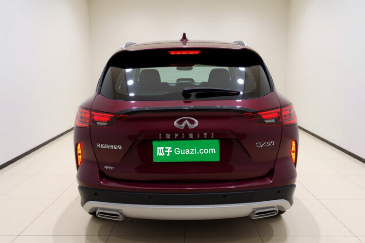 英菲尼迪QX50 2020款 2.0T 四驱领航版车身外观6