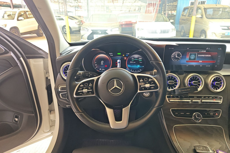 奔驰C级(进口) 2020款 改款 C 260 旅行轿车局部细节13