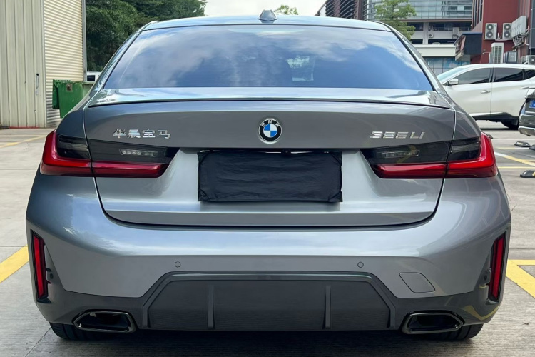 宝马3系 2024款 325Li M运动曜夜套装车身外观6007