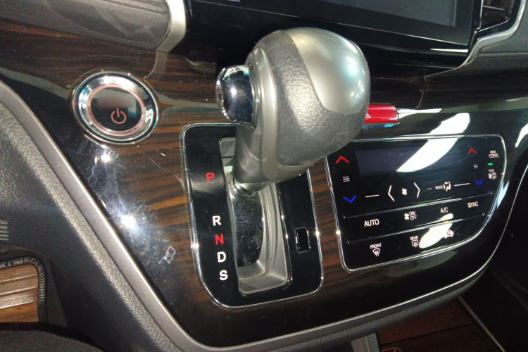 本田 奥德赛 2021款 2.0L 锐·尊享版局部细节18