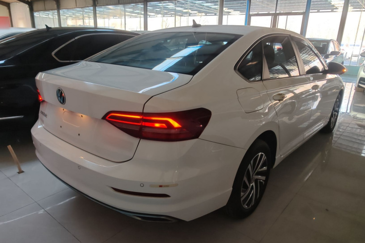 大众 朗逸 2022款 1.5L 自动舒适版车身外观7