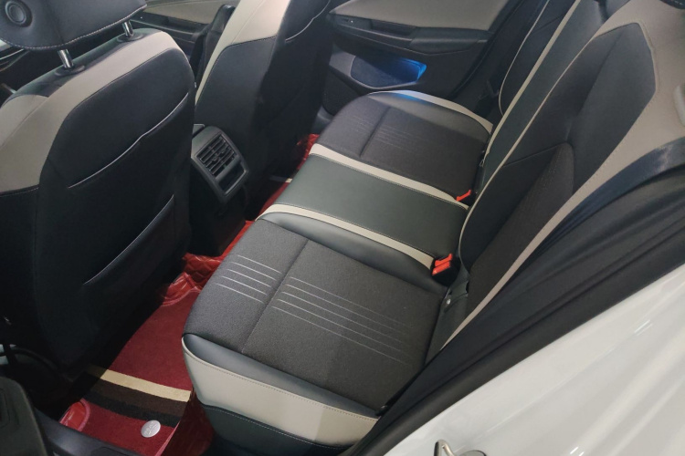 大众 高尔夫 2023款 改款 280TSI DSG Pro中控内饰21