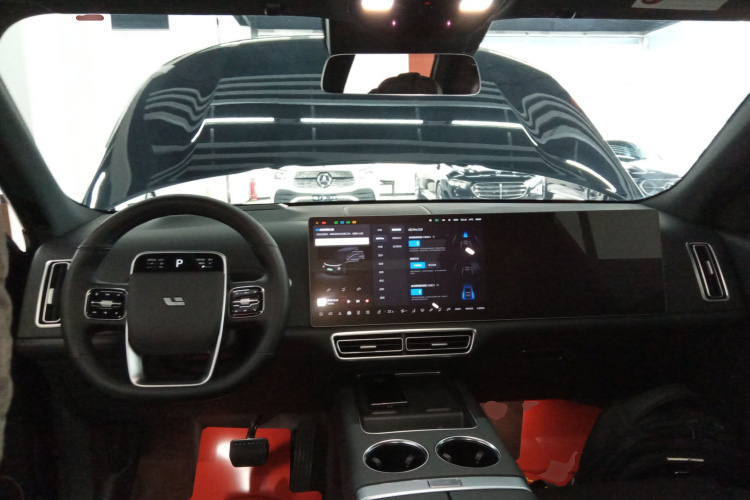 理想汽车 理想L9 2023款 Pro中控内饰12