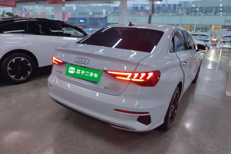 奥迪A3 2023款 改款 A3L Limousine 35 TFSI 豪华致雅型车身外观7