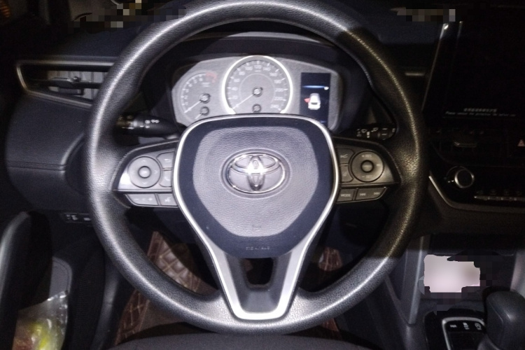 丰田 锋兰达 2022款 2.0L CVT领先版中控内饰13