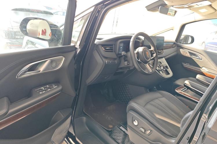 红旗HQ9 2023款 2.0T 智联旗享版中控内饰20