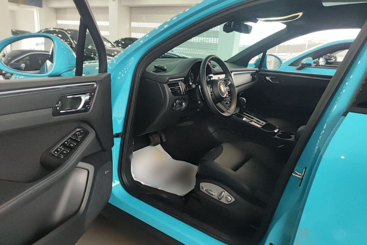保时捷 2022款 Macan 2.0T中控内饰7003