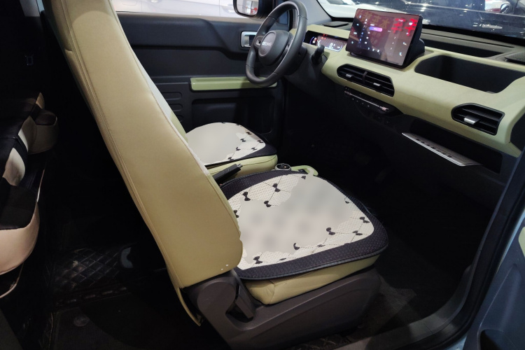 吉利银河 2023款 熊猫mini 200km 耐力熊局部细节41