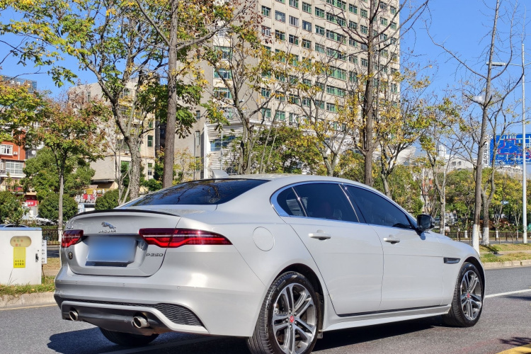 捷豹XEL 2024款 2.0T 250PS R-DYNAMIC S进取运动版车身外观6005