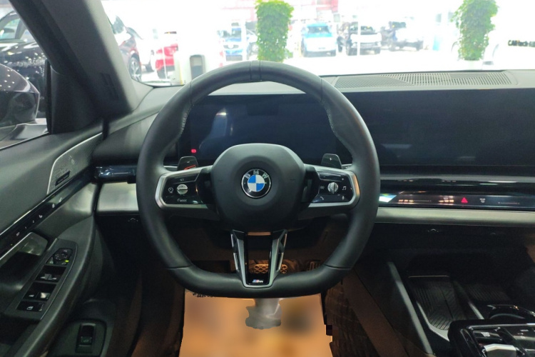 宝马5系 2024款 530Li 领先型 M运动套装局部细节13
