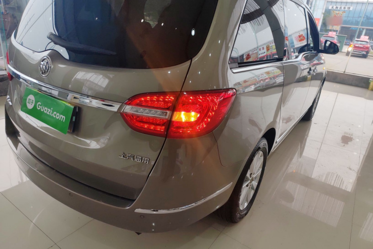 别克GL8 2018款 28T 豪华型 国VI车身外观9