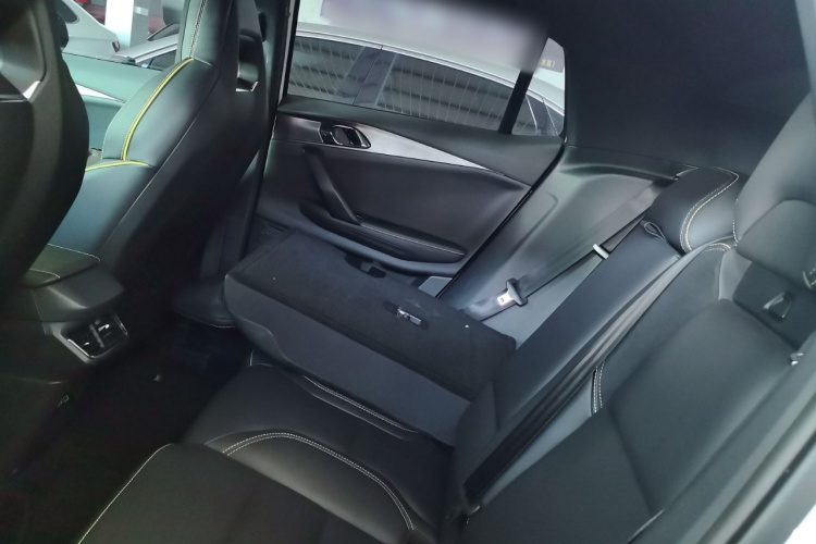 领克06 2023款 Remix 1.5T 劲Halo中控内饰21